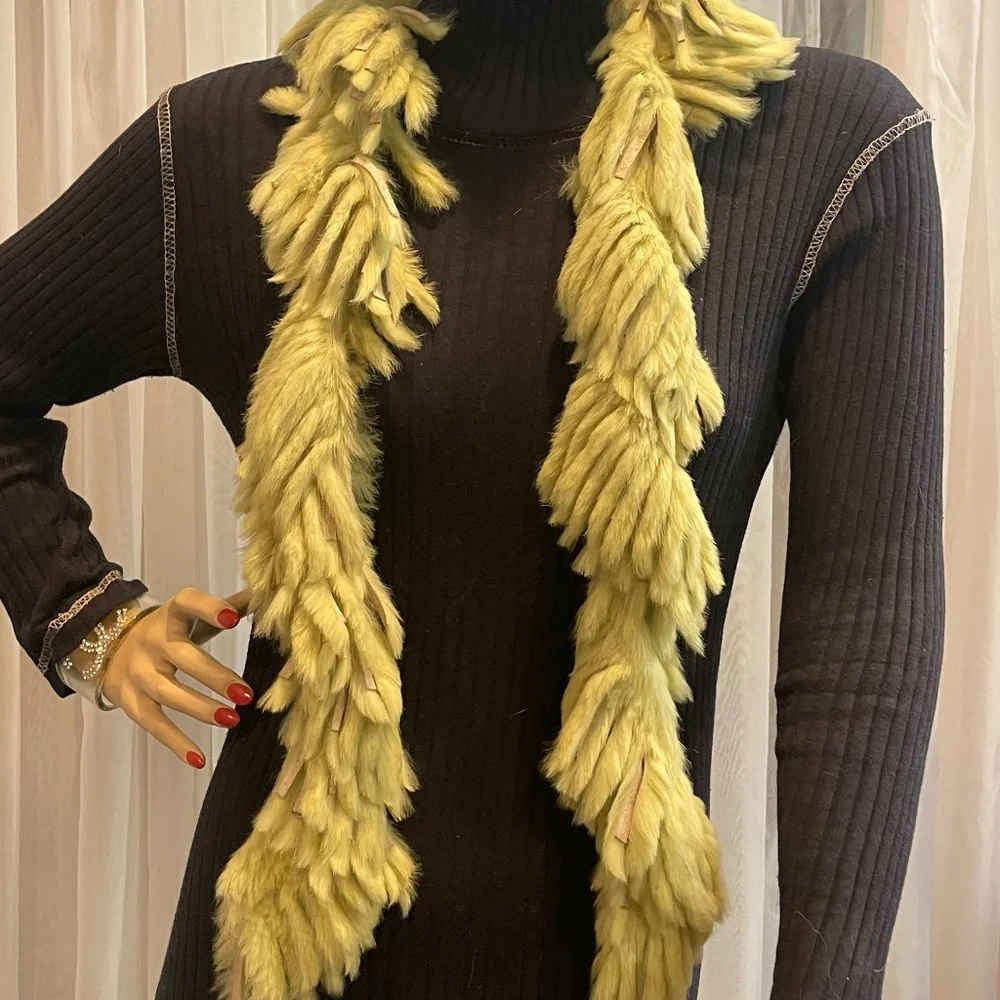 Chinchilla Fur Scarf - Picture 4 of 5